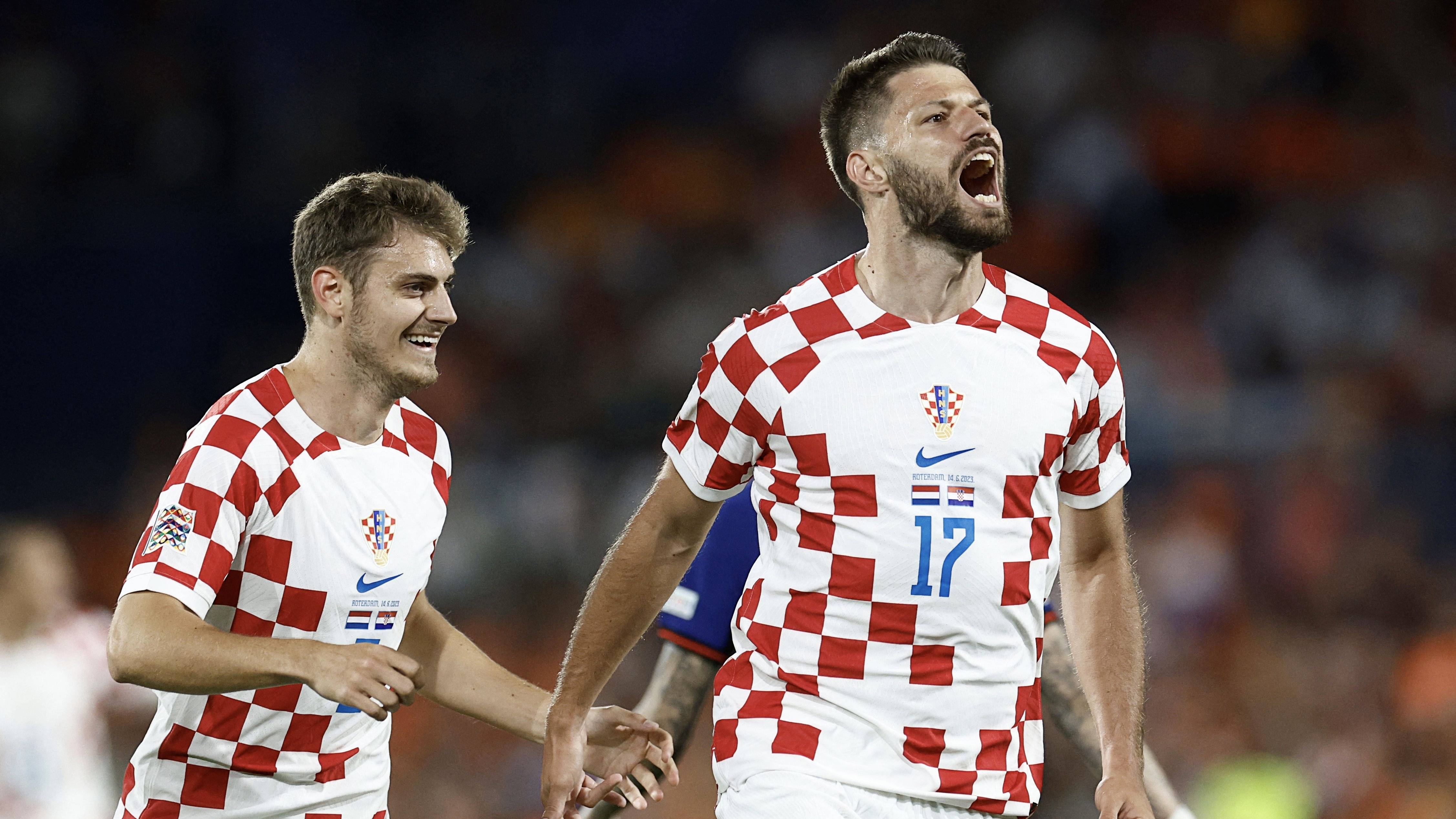 包含克罗地亚队在欧国联比赛中再胜强敌的词条