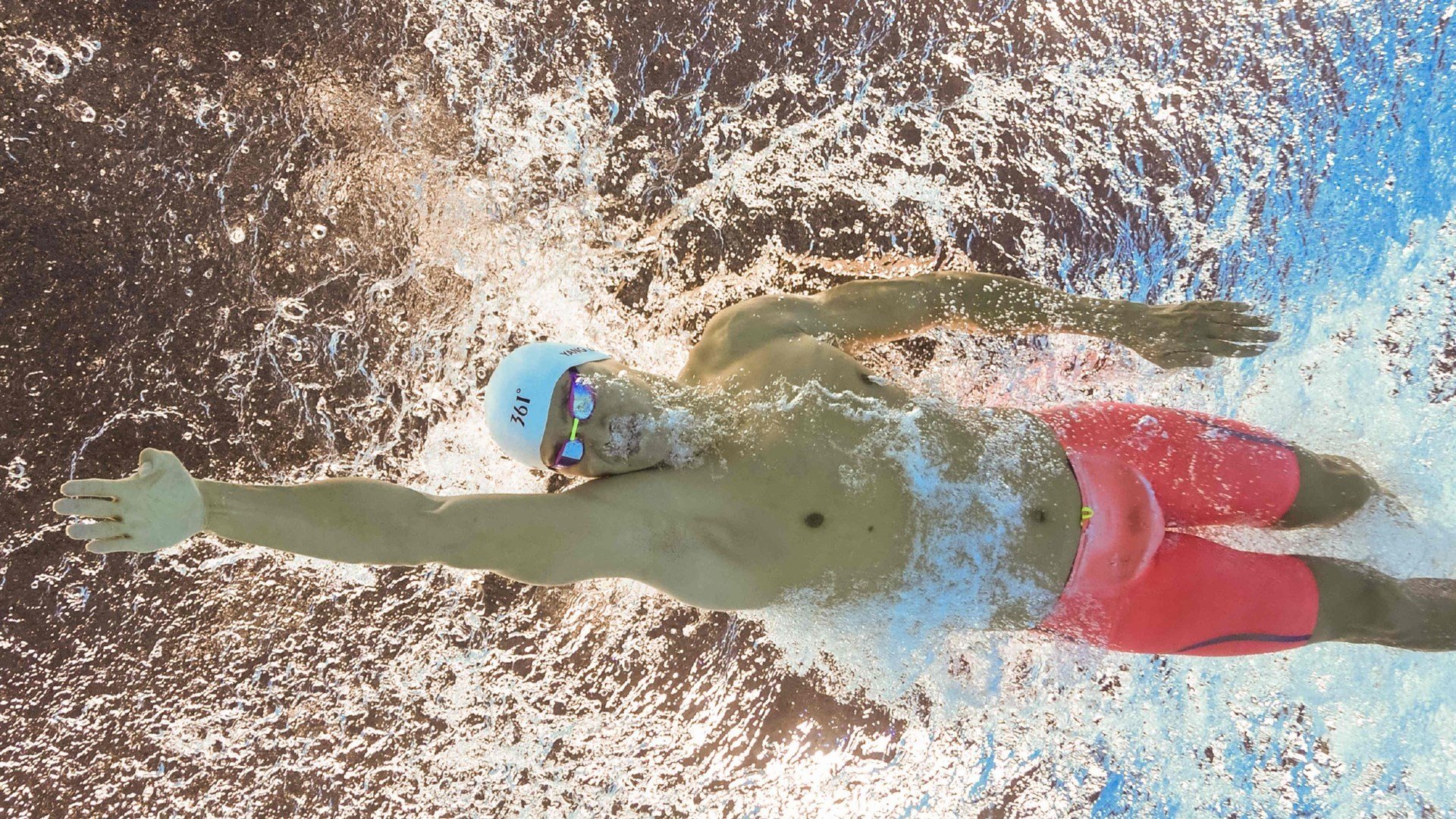 教科书级掌控,若日尼奥如何在中场导演荷兰对阵瑞士的胜利